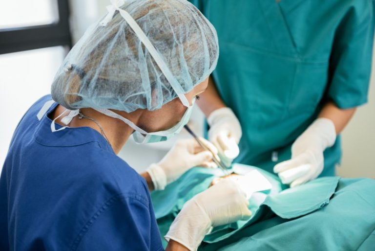 6-yeu-to-quyet-dinh-do-ben-cua-tru-implant