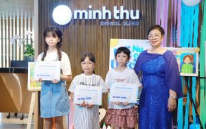 trien-lam-&-trao-giai